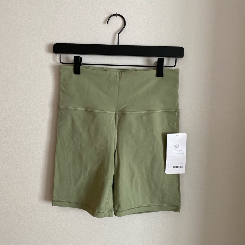 Athleta NWT Ultra High Rise Elation Biker Shorts Olive Green Size Small
